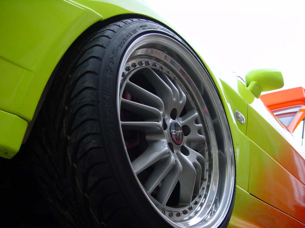 992
